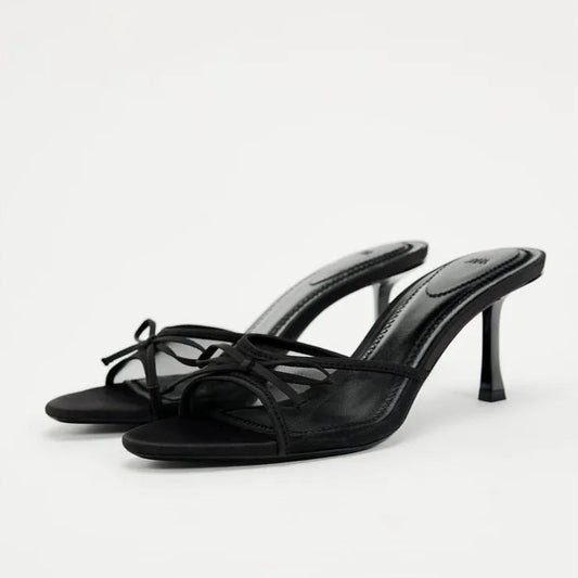 Agathe – Sandales Noires Petit Talon
