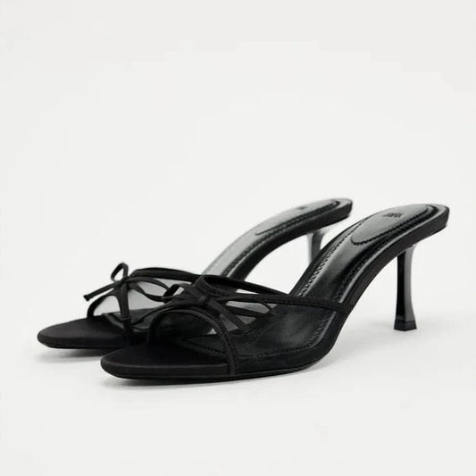 Agathe – Sandales Noires Petit Talon